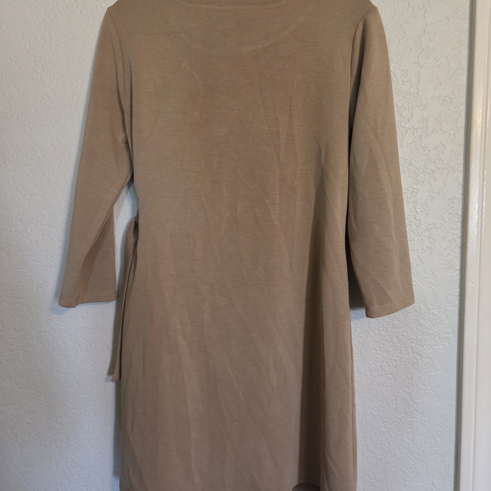 Cable & Gauge Tan Sheath Dress with Tie Front 3/4 Sleeves - Picture 9 of 9